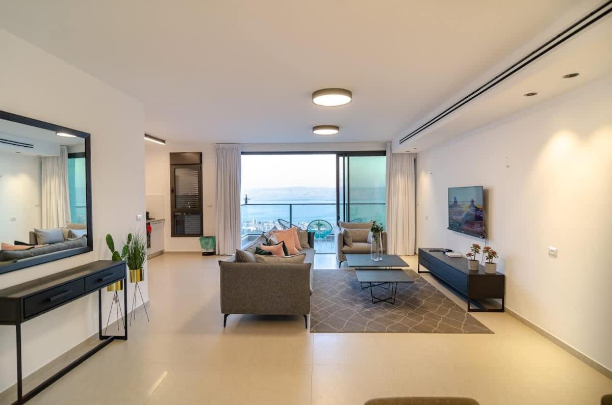 Michaelangelo Luxury Garden Apartment With Private Pool Tiberias Eksteriør bilde